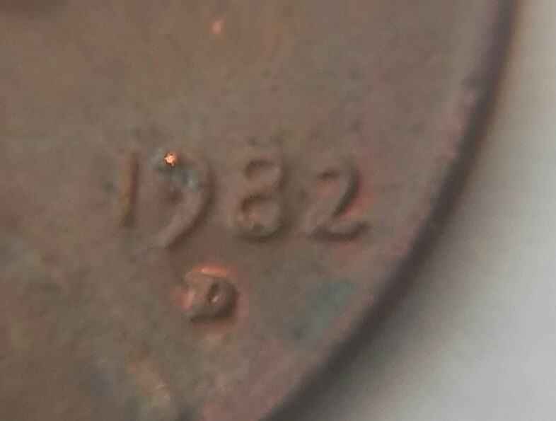 Need-Help-1982-D-Lincoln-Penny---Large-Date-Or-Small-Date-?