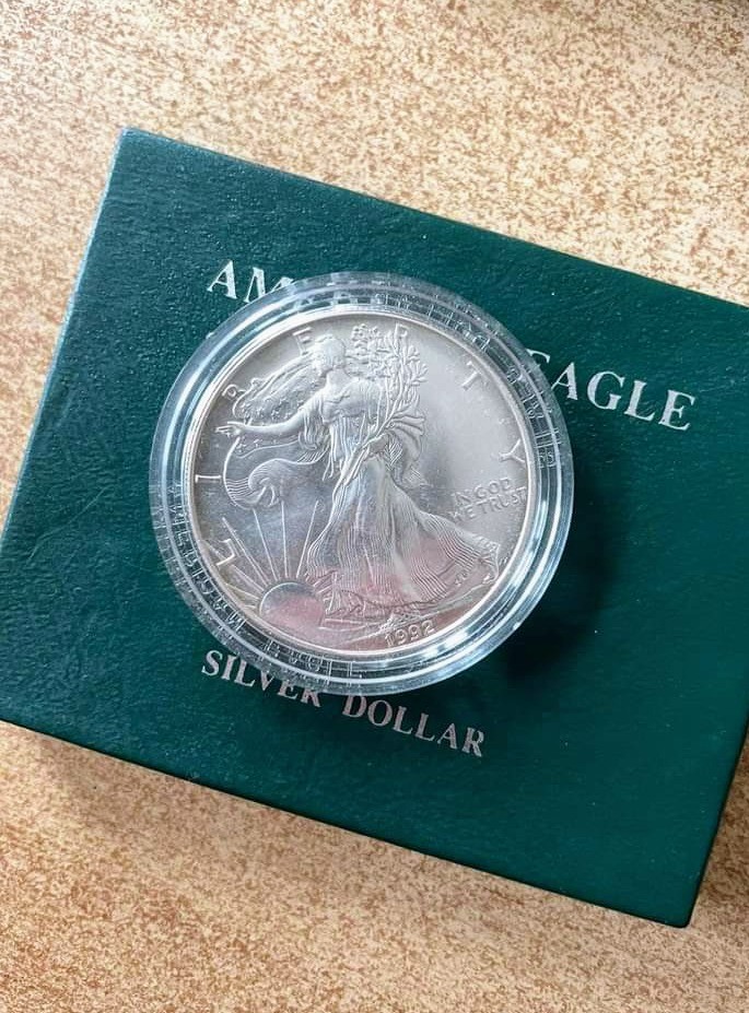 American-Eagle-Silver-Dollar-1992