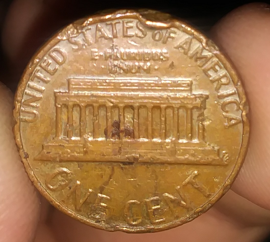 1981-Penny-Unusual-Damage-On-The--Reverse-Side,-Any-Inquiries?