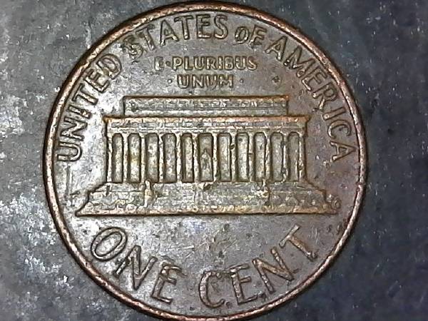 Tilted-5-In-The-Date-Of-A-1975-Penny