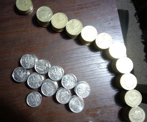 Kiwi-Coin-Noodling,-A-Good-Laugh-And-Analysis