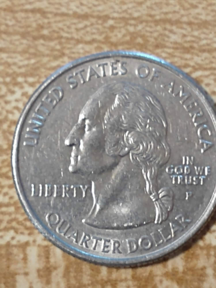 2004-P-Iowa-25¢-Die-Crack