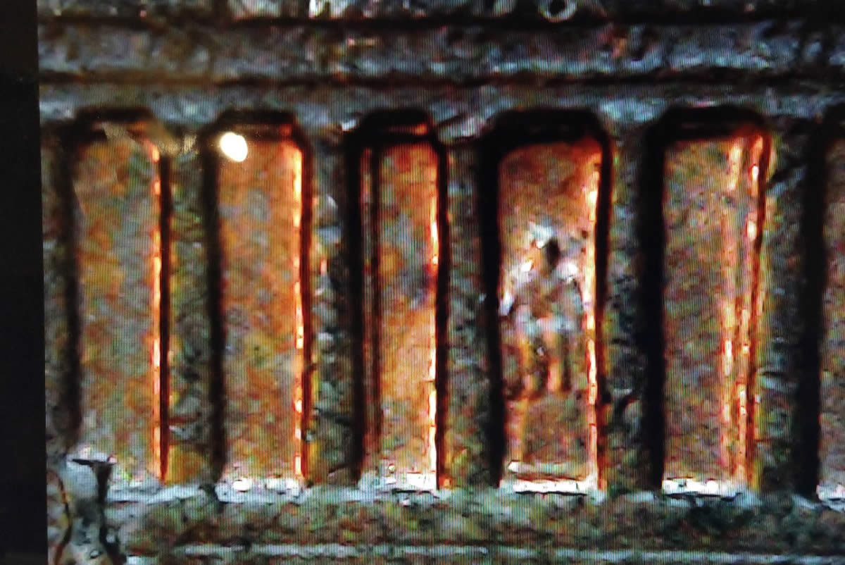 1975-D-Lincoln-Cent-Extra-Column?--Machine-Double?