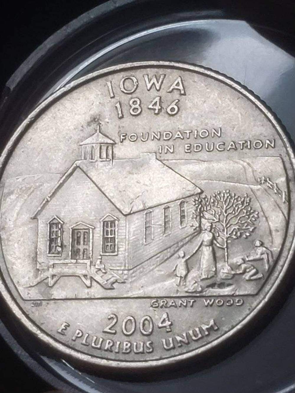 2004-Iowa-P-Quarter-Christmas-Tree-Die-Chips