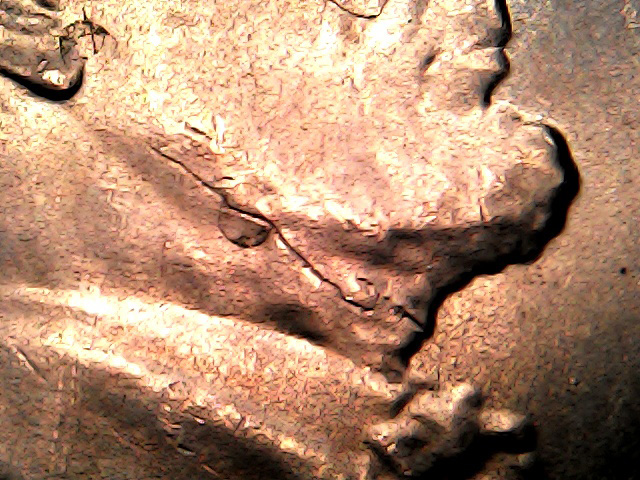 Lincoln-Cent-Looks-Like-Abe-Had-His-Throat-Cut