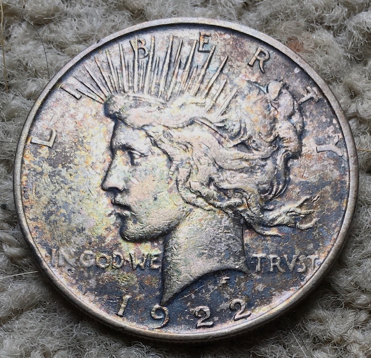 1922-D-Peace-Dollar-With-Rainbow-Colors?
