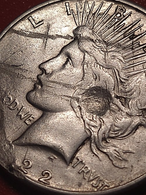 1922-S-,-Peace-Dollar---PMD-Or-Something-Else?-Damaged-Die?