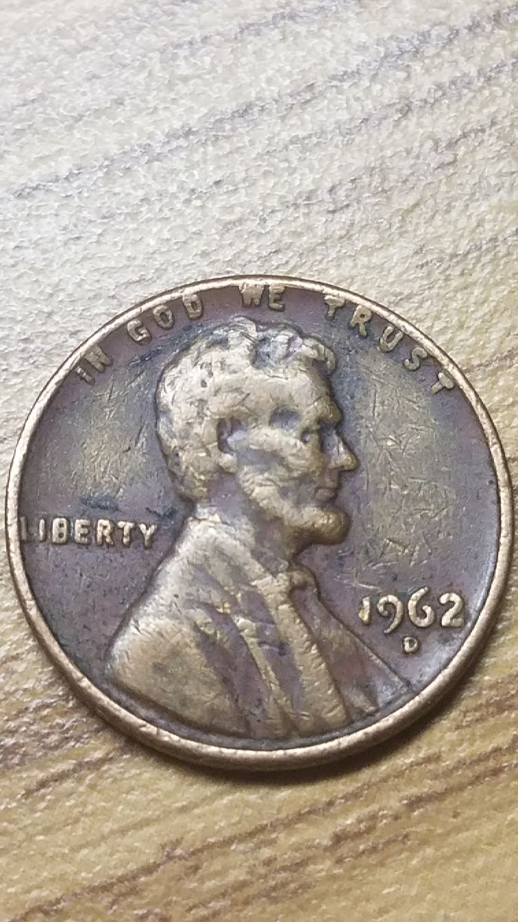 My-1962-D-Penny-Looks-Strange