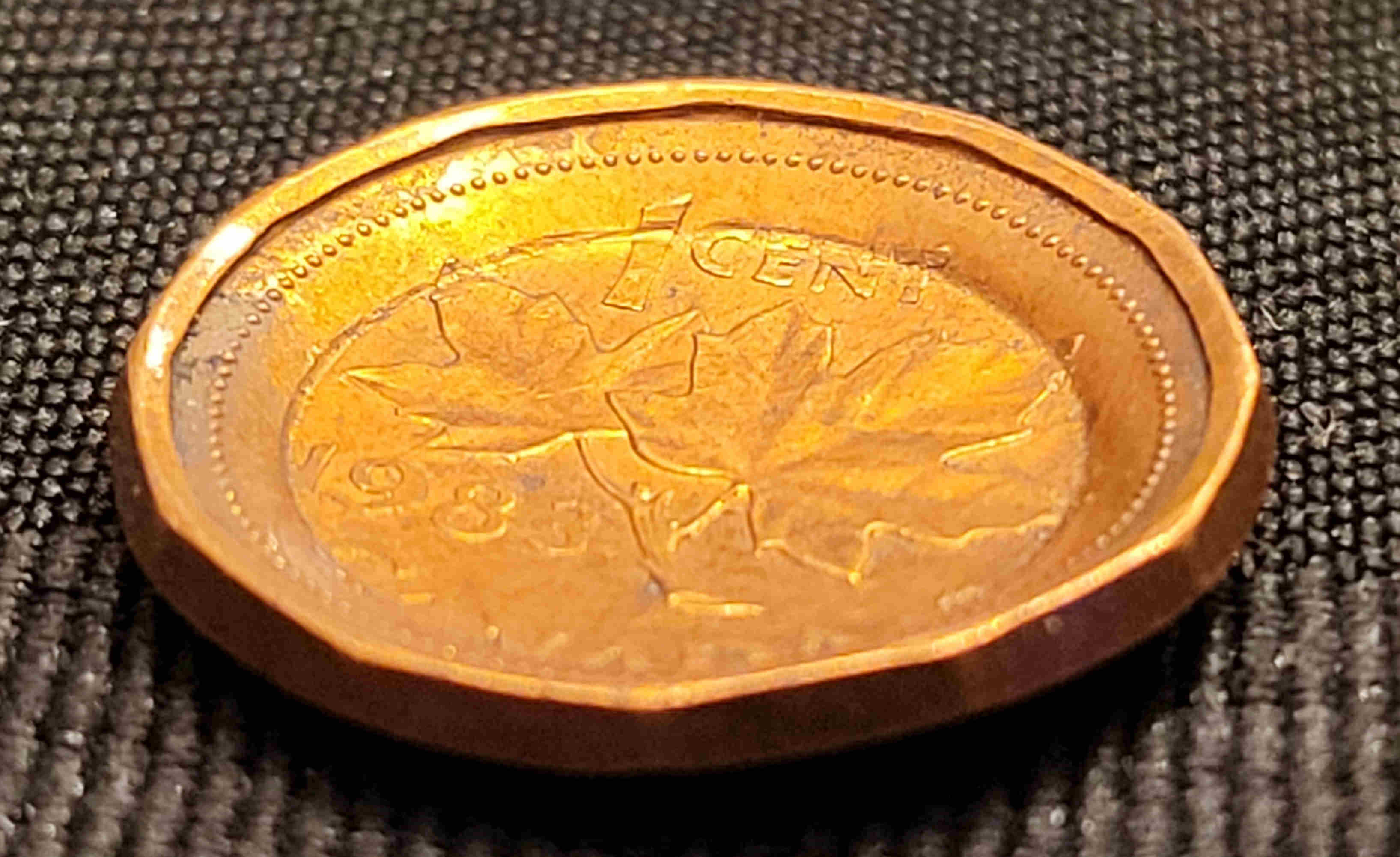 Possible-Die-Cap-Error-?-1983-Canadian-Cent