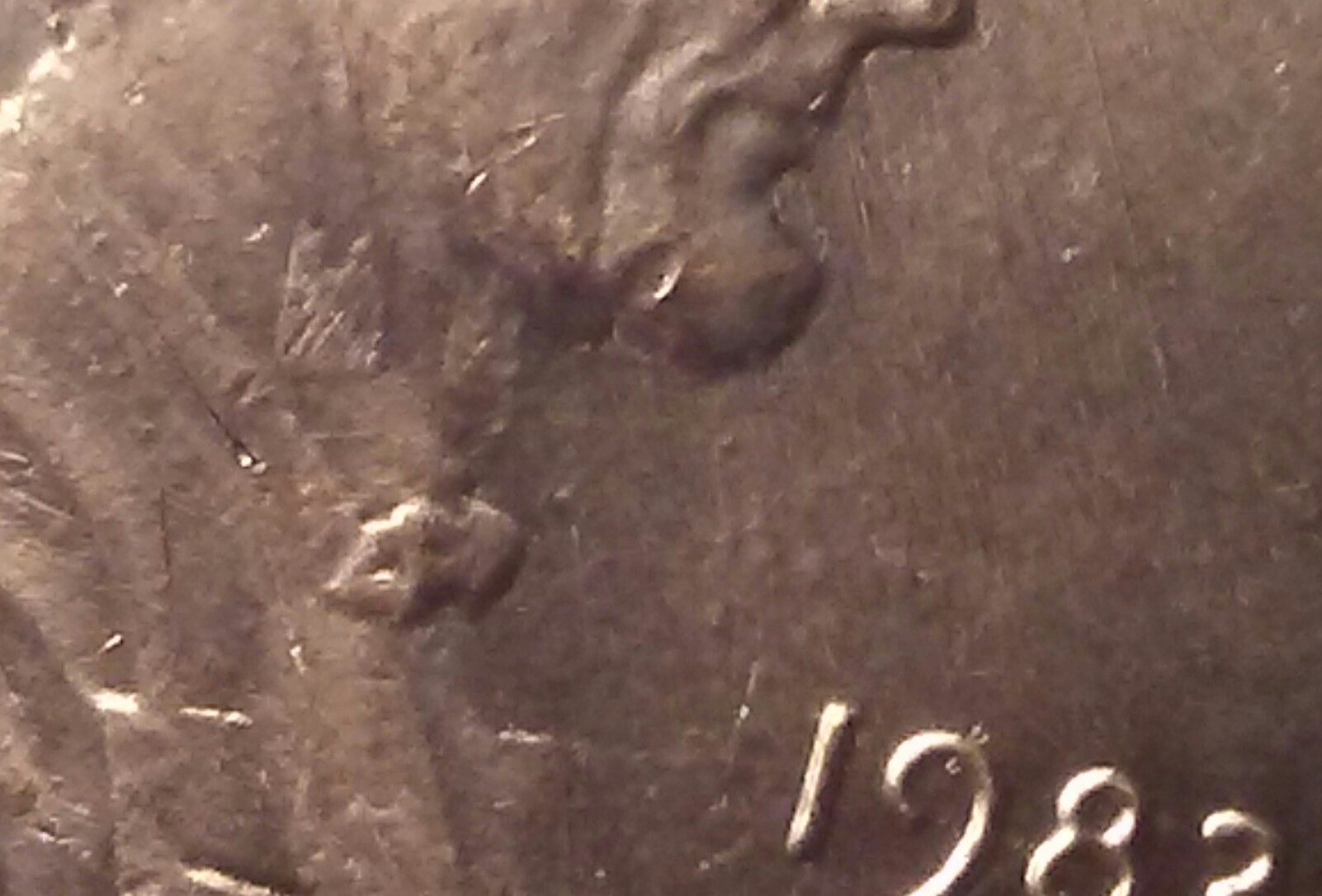 1983-P-Lincoln-Cent-With-Obverse-Reverse-Clash-And-Extra-Metal