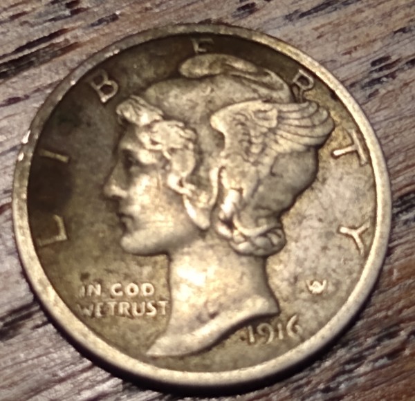 1916-And-1936-Mercury-Dime-.-Grades-In-Contrast.