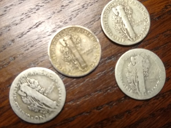 1916-And-1936-Mercury-Dime-.-Grades-In-Contrast.