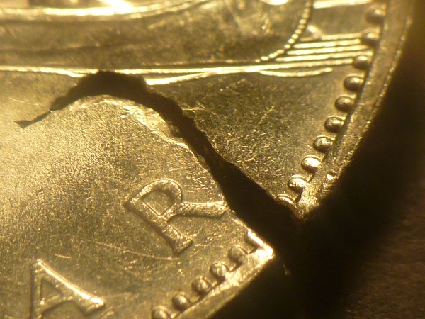 1981-Nickel-Dollar-Cracked-Planchet