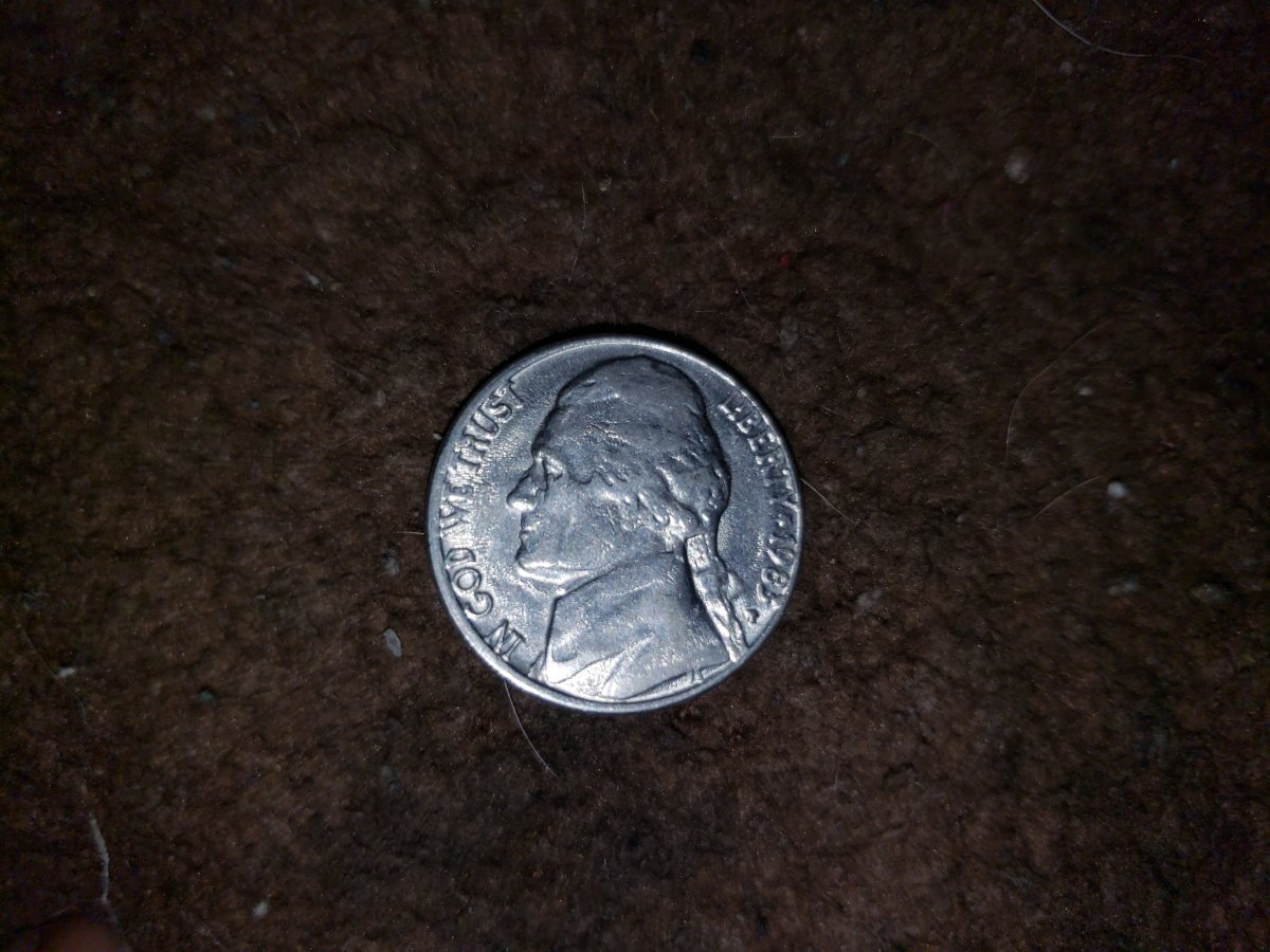 Community's-Oppinion-On-This-Extreme-1983-Nickel-Error