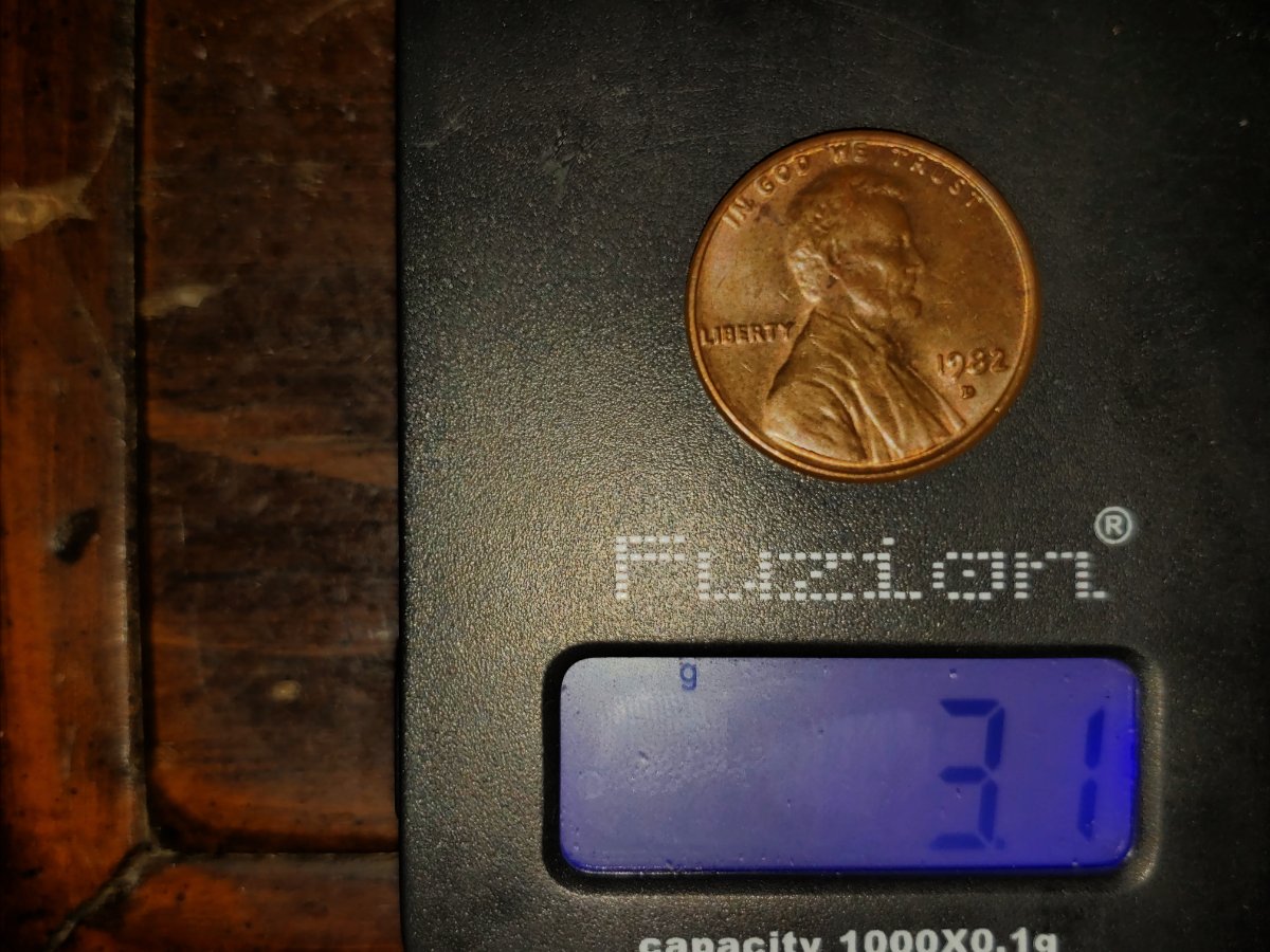 Help-Identifying-1982-D-Small-Date-Copper-Pennies