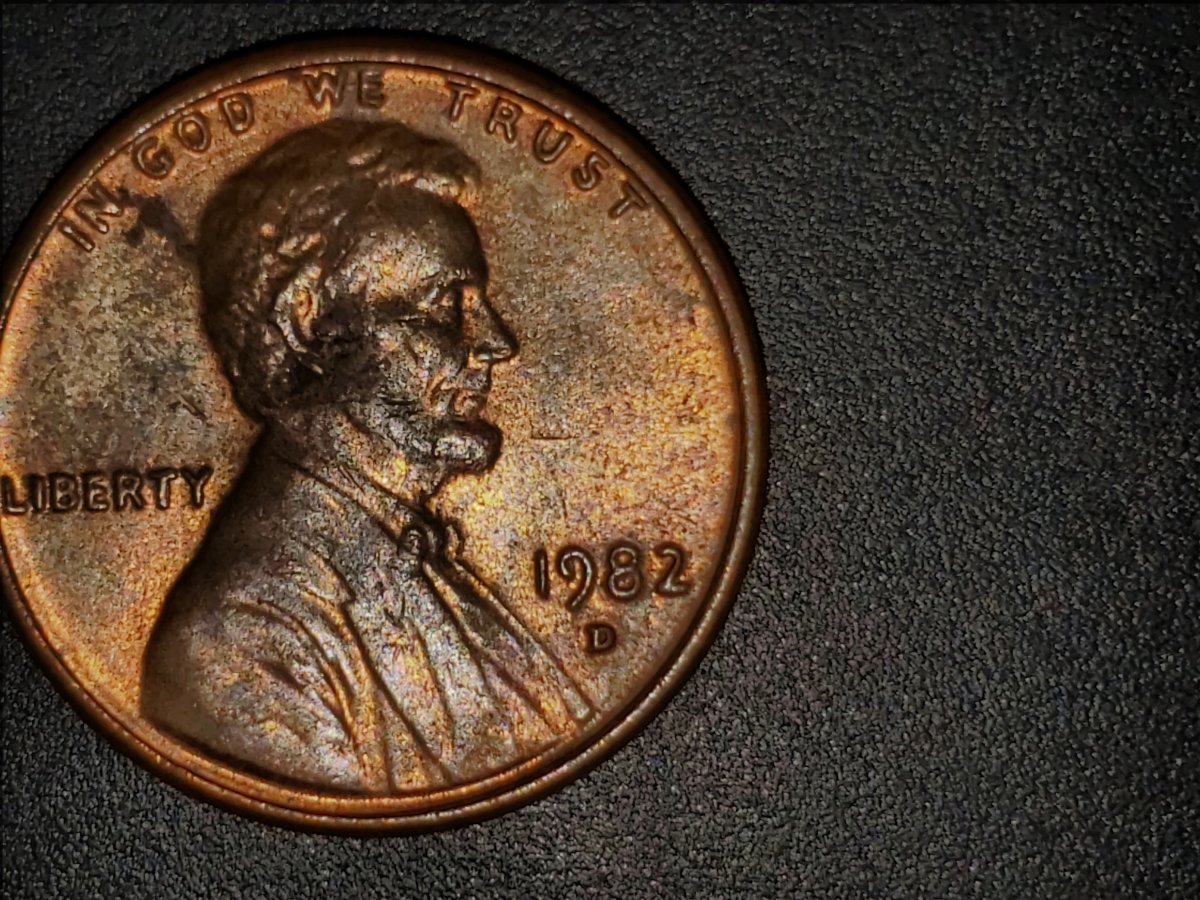 Help-Identifying-1982-D-Small-Date-Copper-Pennies