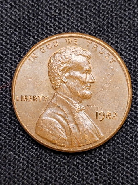 1982-Small-Date-Lincoln-Woody-MD?