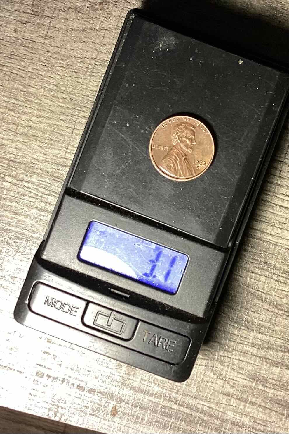 1982-D-Mint-Penny-Weighing