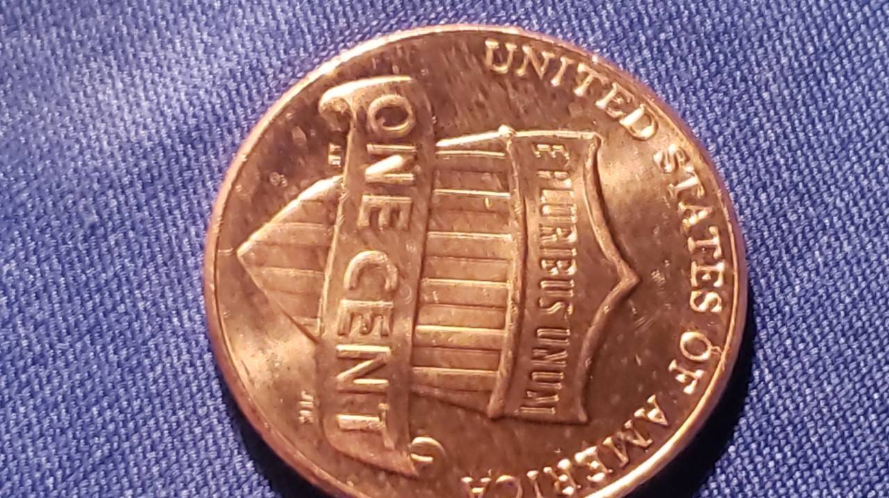 2019-Penny-With-DDO-And-DDR-With-Dropped-Number-Zeros-Over-It?