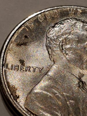 1990-Lincoln-Penny.-Error-On-Liberty-&-Date?