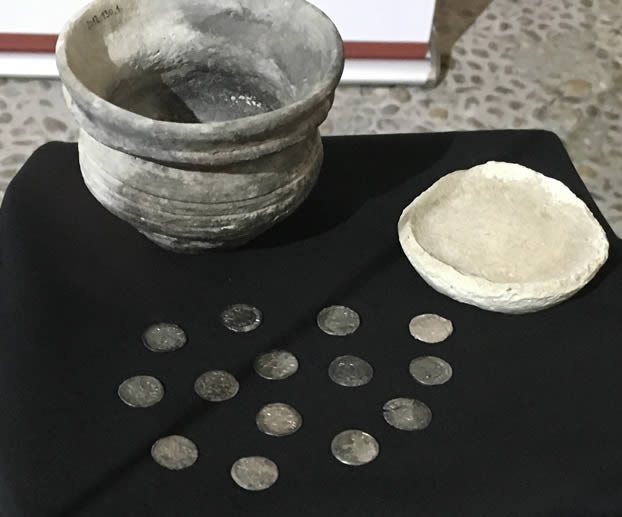 A-Compendium-Of-Numismatic-Displays-In-Museums-Around-The-World-Evergreen