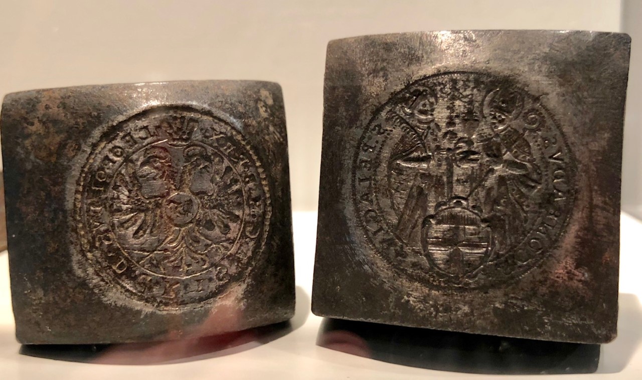 A-Compendium-Of-Numismatic-Displays-In-Museums-Around-The-World-Evergreen