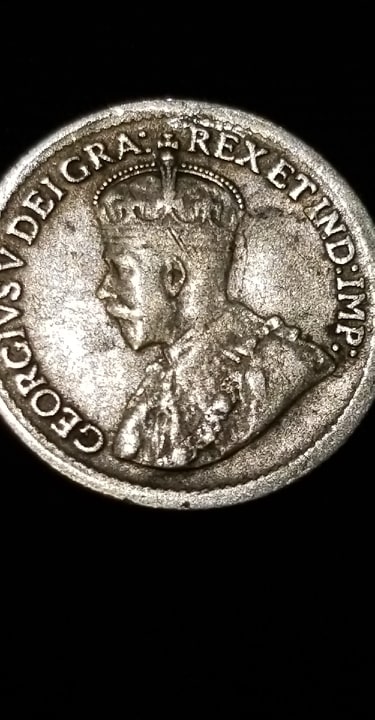 1903-And-1920-Canadian-Silver-5-Cent-Pieces