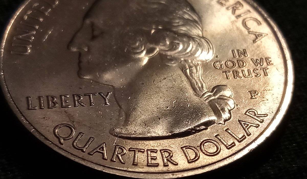 2017-Quarter-Error-On-Designer-Signature-Obverse..?