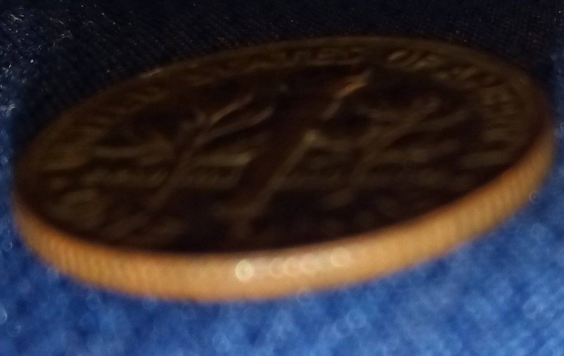 1989-P-Dime-Looks-Nice-Mint-Luster-But-Wrong-Color?-Please-Inform