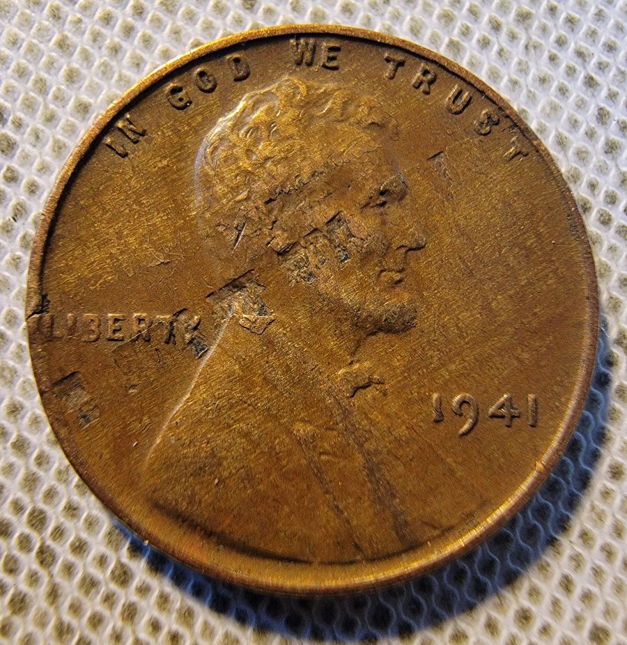 1941-Wheat-Cent-With-Lamination-Error?-Possible-Woodie?