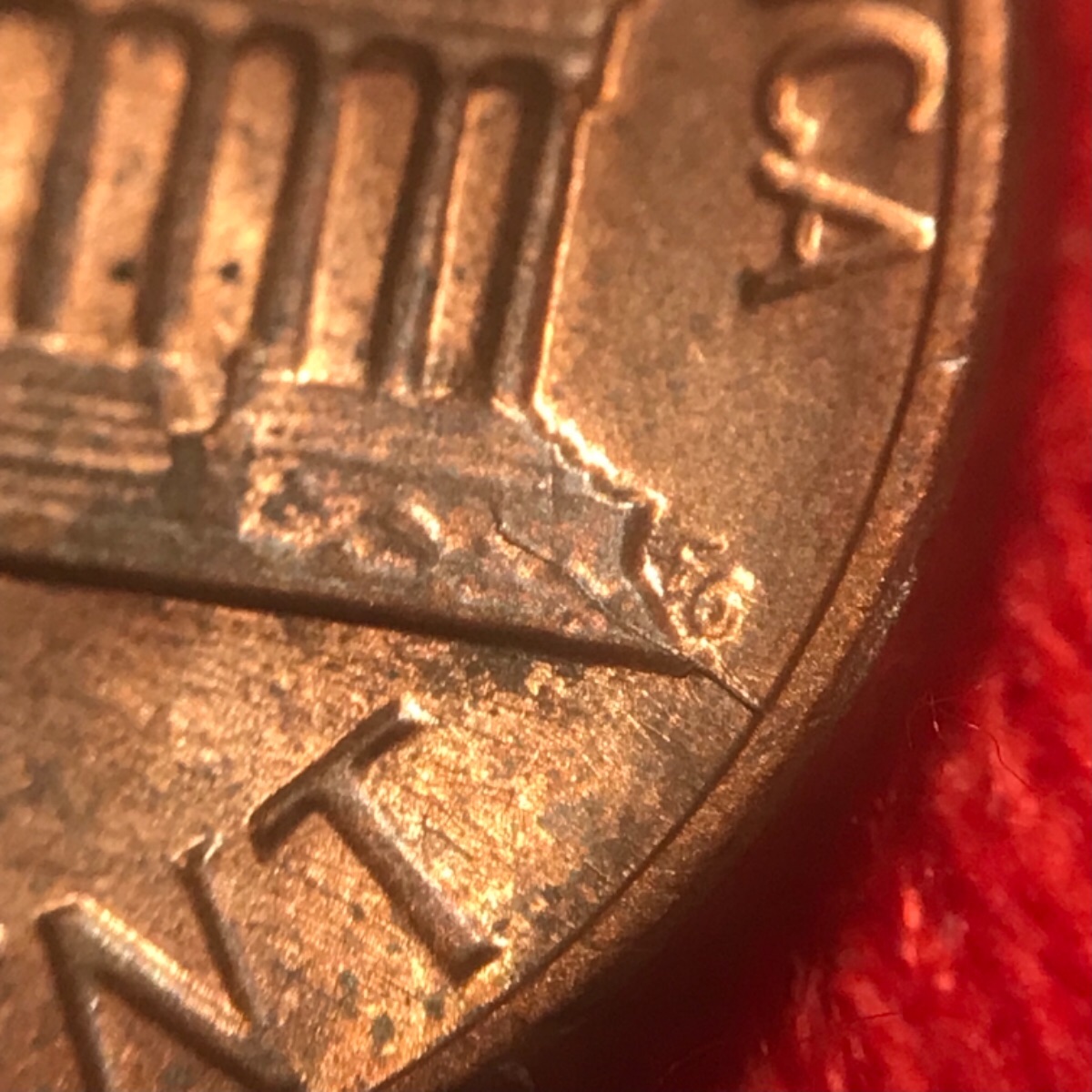 1984-LMC,-Rim-Cud-Or-Fin-Obverse,-Die-Clash-Or-Cracks-Reverse?