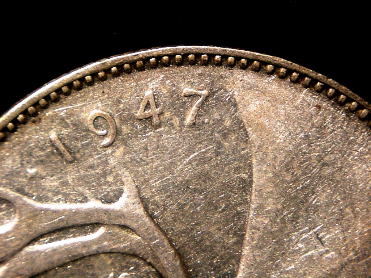Canadian-1947-Maple-Leaf-Quarter