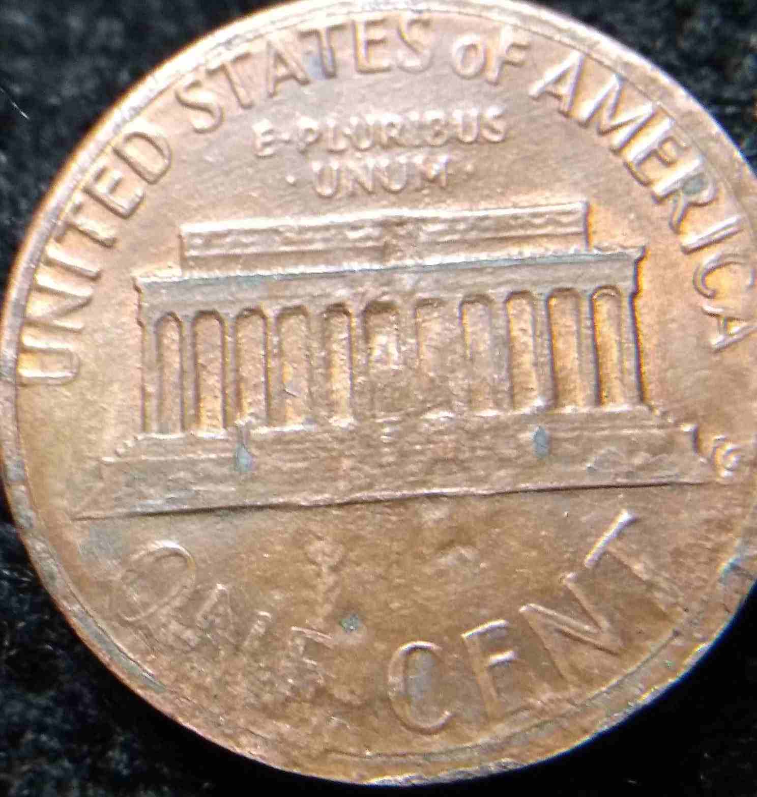 1985-D-Lincoln-Memorial-Cent---What-Type-Of-Error-Is-This.--Should-I-Send-It-To-PCGS?-Vise-Job