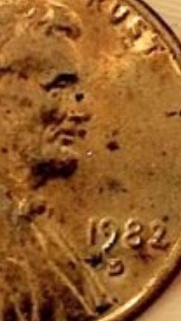 Is-This-A-Lrg-Or-Small-Date-1982-D-Cent