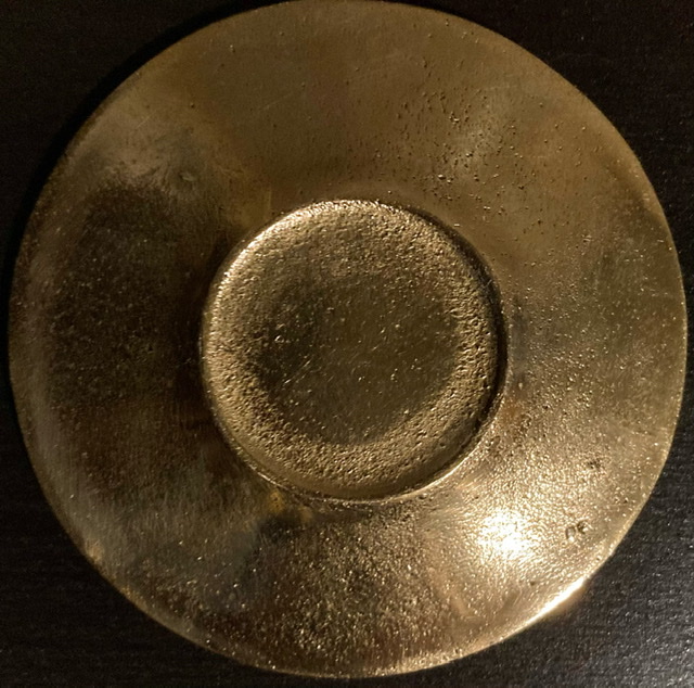 Coin?-Symbolic-Lettering-On-Outer-Edge,-Center-Sum-Image?-Back-Is-Plan
