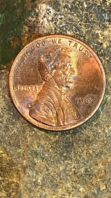 Hello-I'm-New-Here-From-USA-With-1984-D-Lincoln-Cent-To-Start