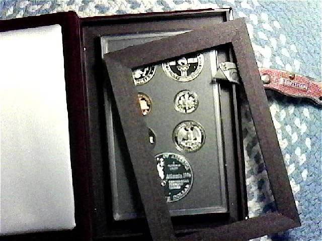 Best-Way-To-Open-1980-S-Proof-Set-Without-Damaging-The-Case?