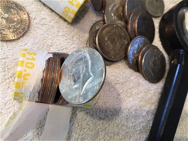 1969-D-Kennedy-Half-Dollar...ddo,-Die-Breaks?