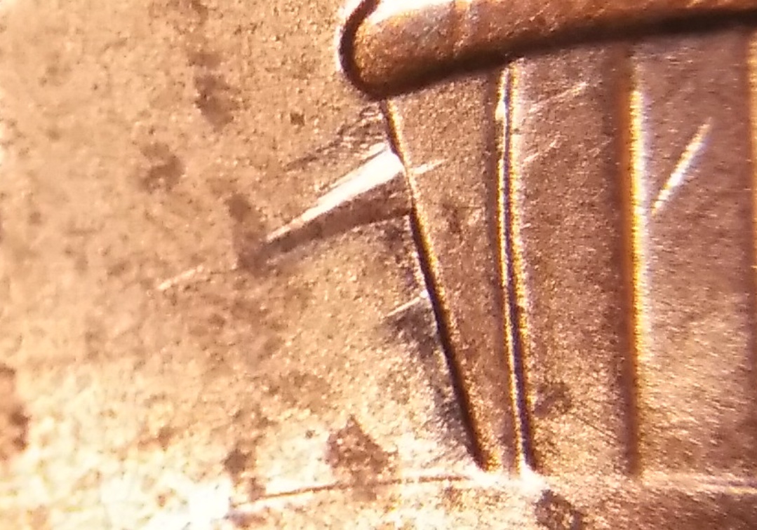 2016-P-LSC-Monster-Feeder-Finger-Gouges