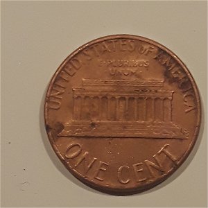 1983-Cent-Looks-Fake-To-Me-Color-And-It-Feels-Light-What-Do-You-Think