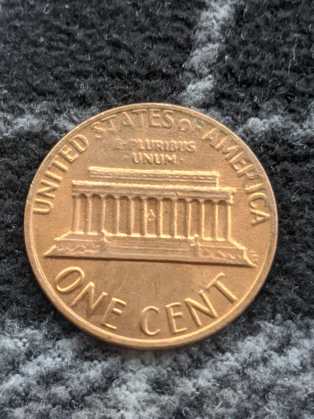Strange-Toning-And-Texture-On-This-1982-Copper-Cent