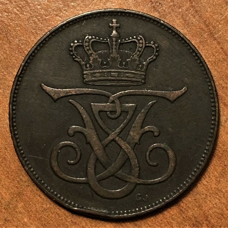 Post-Your-Coins-With-Coats-Of-Arms,-Shields,-Crests,-Crowns,--Etc.
