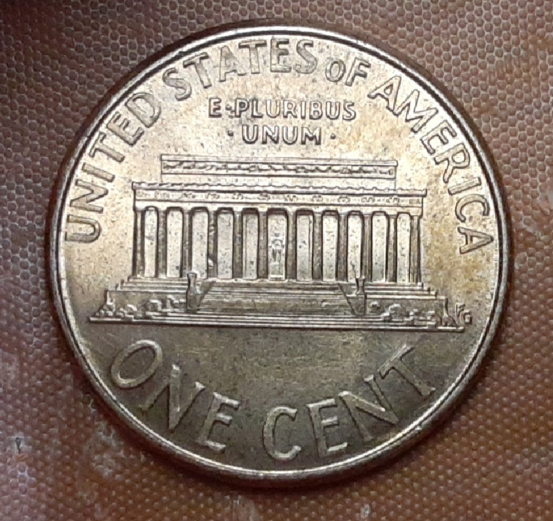 1999-Lincoln-Memorial-Cent-Die-Chip?--Or-Something-Else?