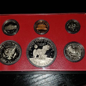 I-Got-A-Mint-Uncirculated-1978-Set-From-Amazon-But-The-Penny-Is-Messed-Up.