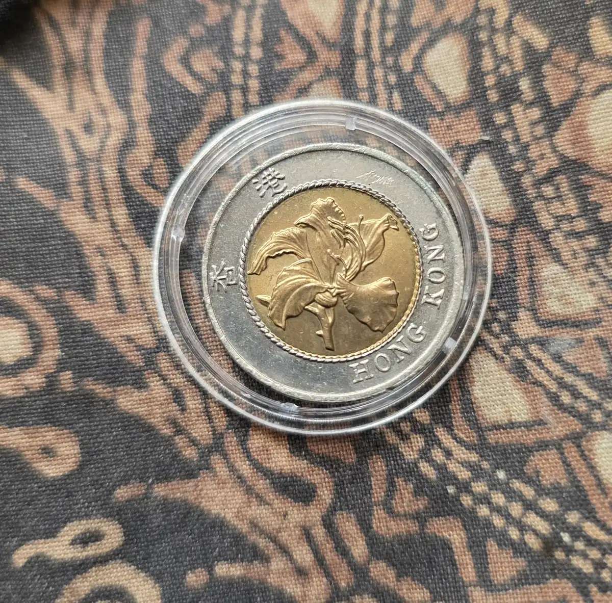 1994-Hong-Kong-$10-Dollar-Coin-Off-Centre-Strike