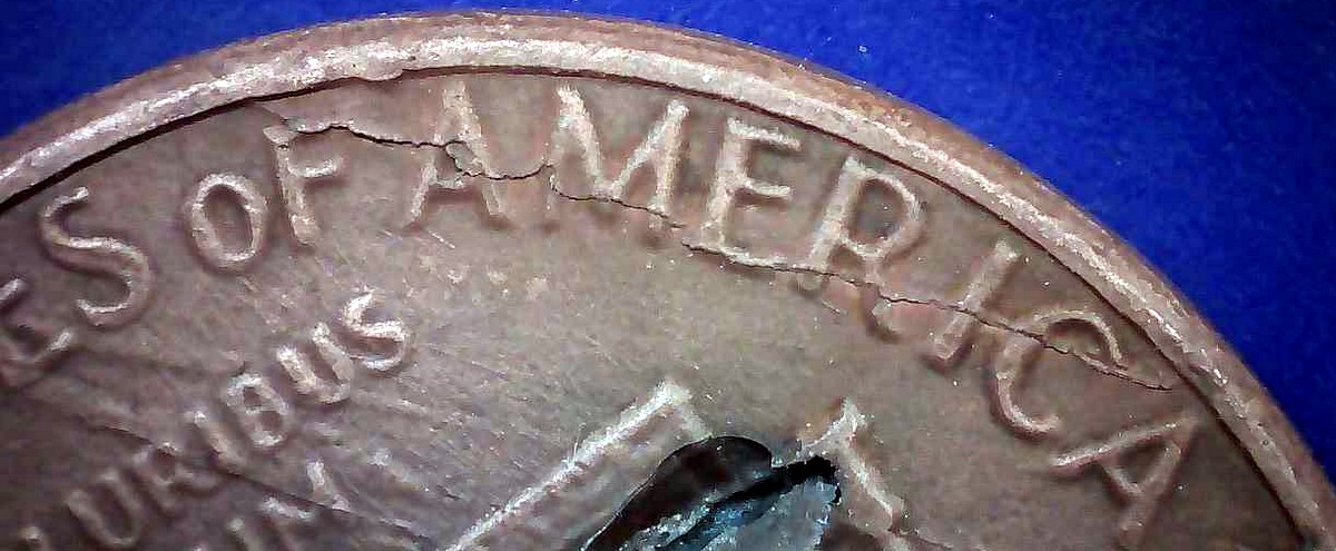 1993-P-LMC-W/-Feeder-Finger-&-Die-Crack-On-Reverse