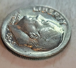 1985-D-Mint-Dime-.-Is-This-A-Weak-Strike-Error.-If-Not-Can-Anyone-Tell-What-This-Is?