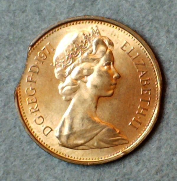 Amazing-How-Many-Coins-Have-Queen-Elizabeth-The-II-On-Them.