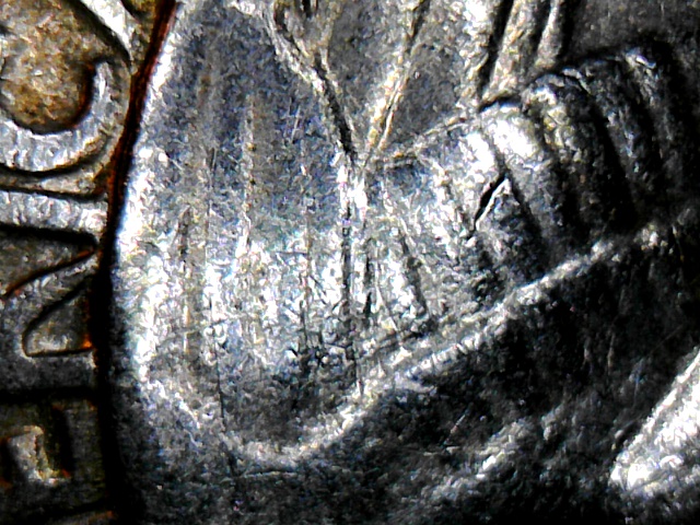 1972-Quarter-Scratches-Or-Die-Crack?-With-Machine-Doubling?