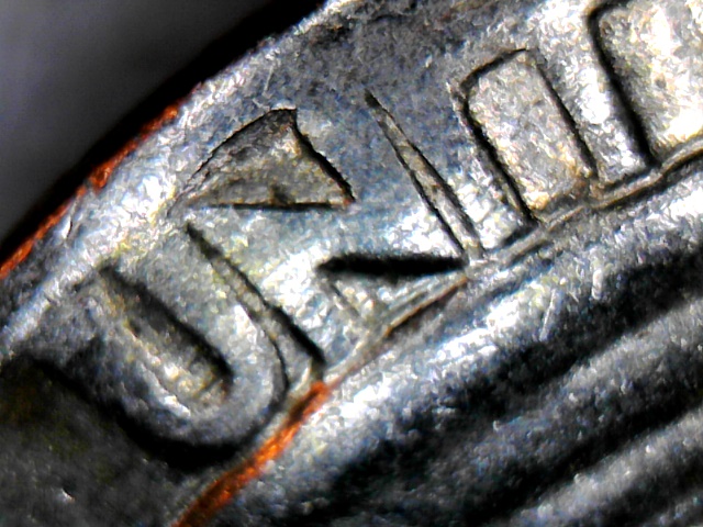 1972-Quarter-Scratches-Or-Die-Crack?-With-Machine-Doubling?
